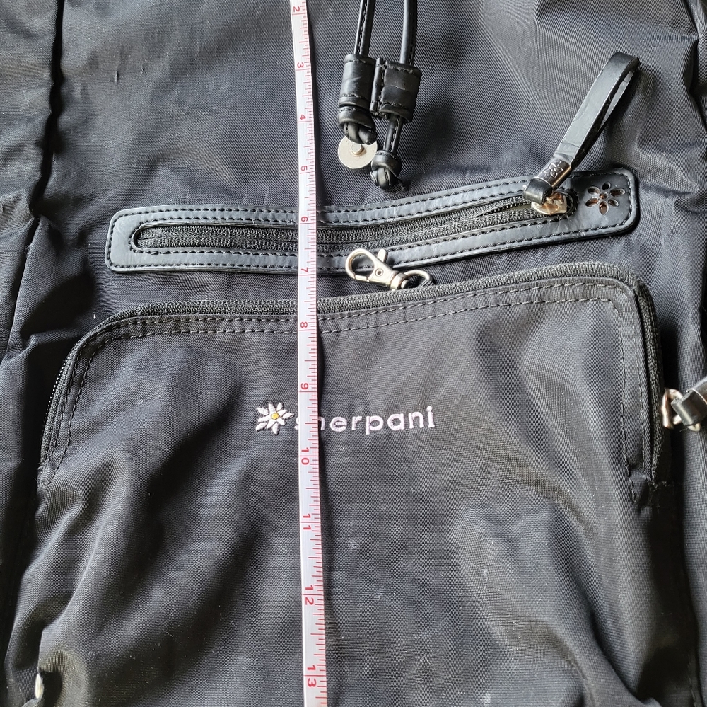 Backpack - Picture 3 of 6